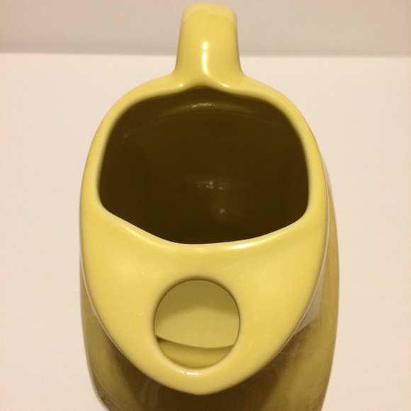 Vtg Chefsware Pitcher Yellow Disk Ice Lip Spout - Picture 2 of 8